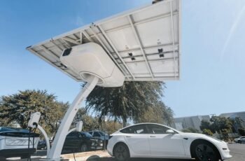 App-Controlled Solar Charging Settings