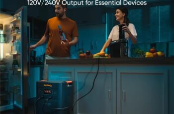 Jackery Solar Generator 5000 Plus Portable Power Station with 2x 500W and Smart Transfer Switch